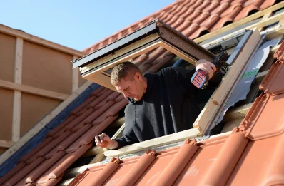 Pose de fenêtres de toit Velux à la Heunière